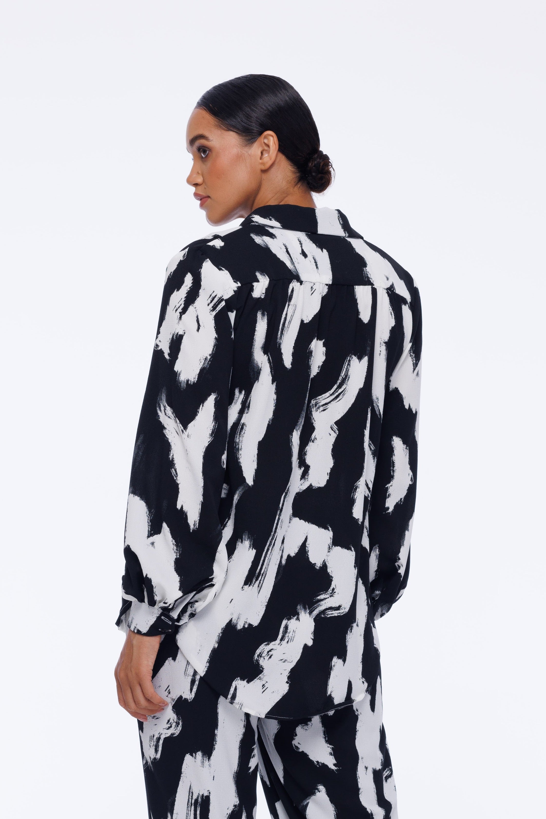 Long Sleeve Mason Shirt - Black/Ivory Print