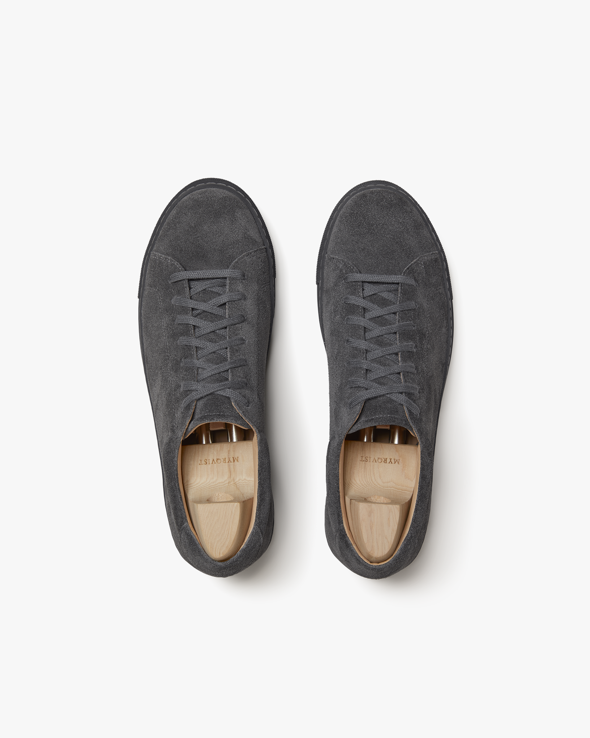 Oaxen Monochrome – Dark Grey Suede