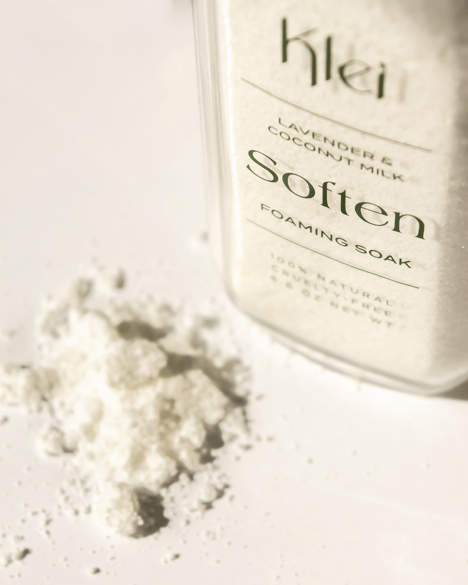 Soften Coconut Milk & Lavender Foaming Bath Soak